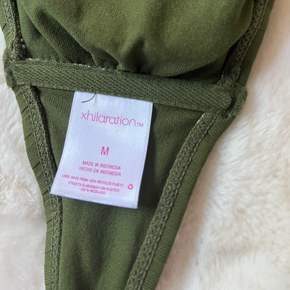 Target bathing suit top - Picture 3 of 5